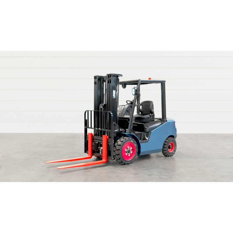 Электропогрузчик ROYAL E25LE