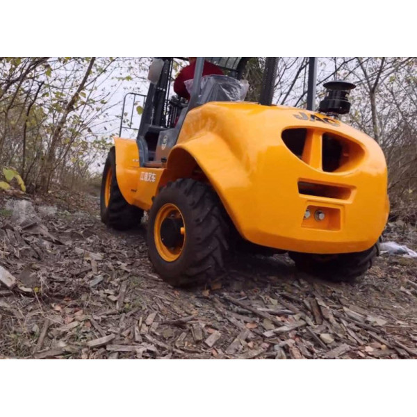 Вилочный внедорожный погрузчик JAC CPCD 35 OFF ROAD 2WD Вилочный внедорожный погрузчик JAC CPCD 35 OFF ROAD 2WD